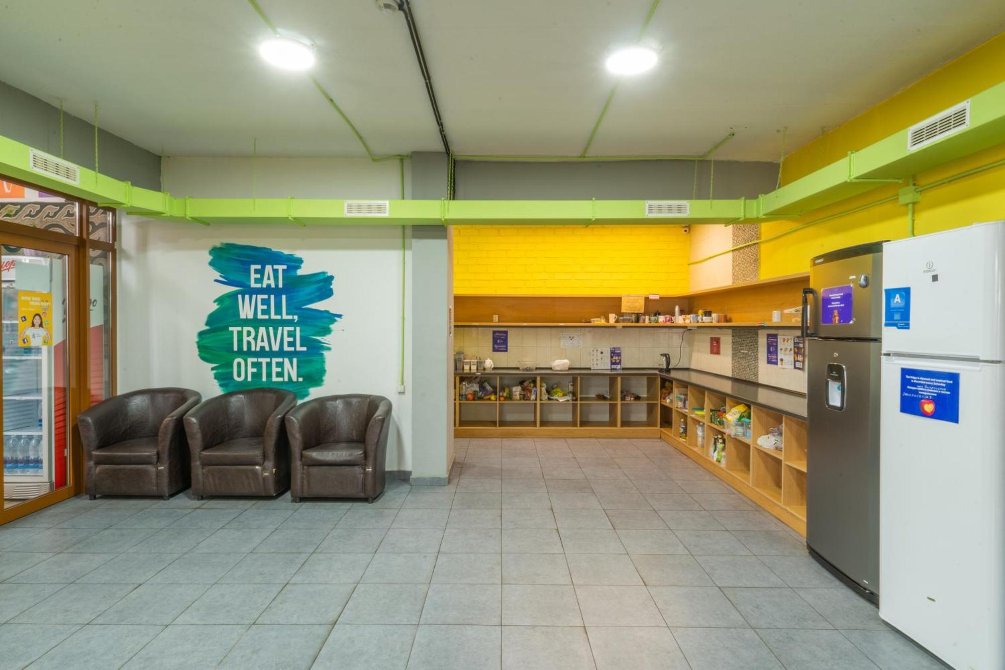 Ololofreelander Hostel&Coworking Biskek Kültér fotó