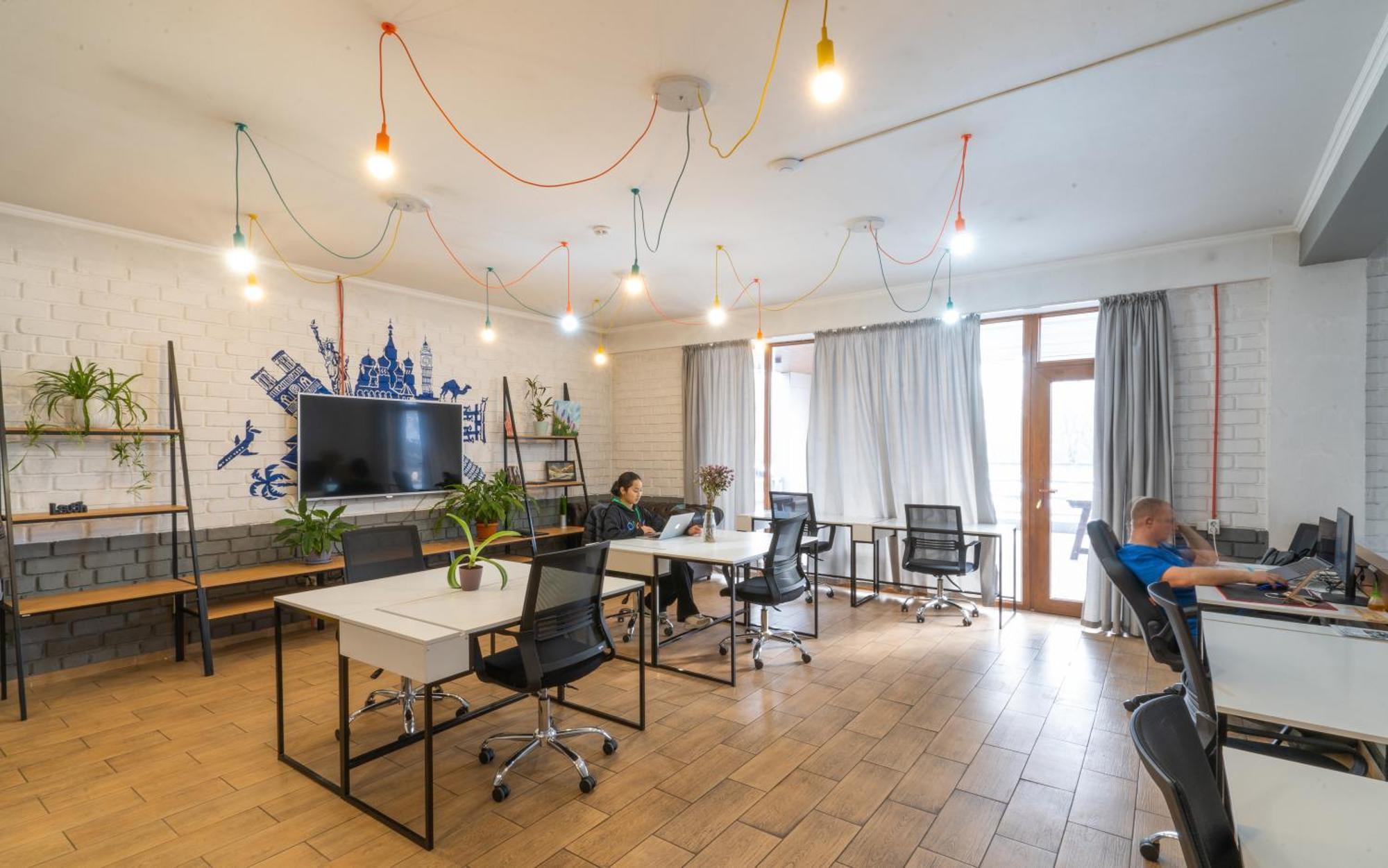 Ololofreelander Hostel&Coworking Biskek Kültér fotó