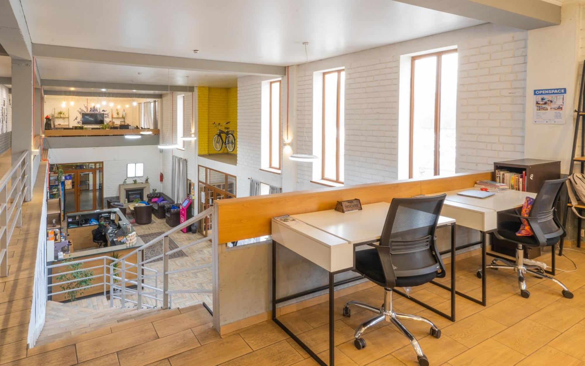 Ololofreelander Hostel&Coworking Biskek Kültér fotó