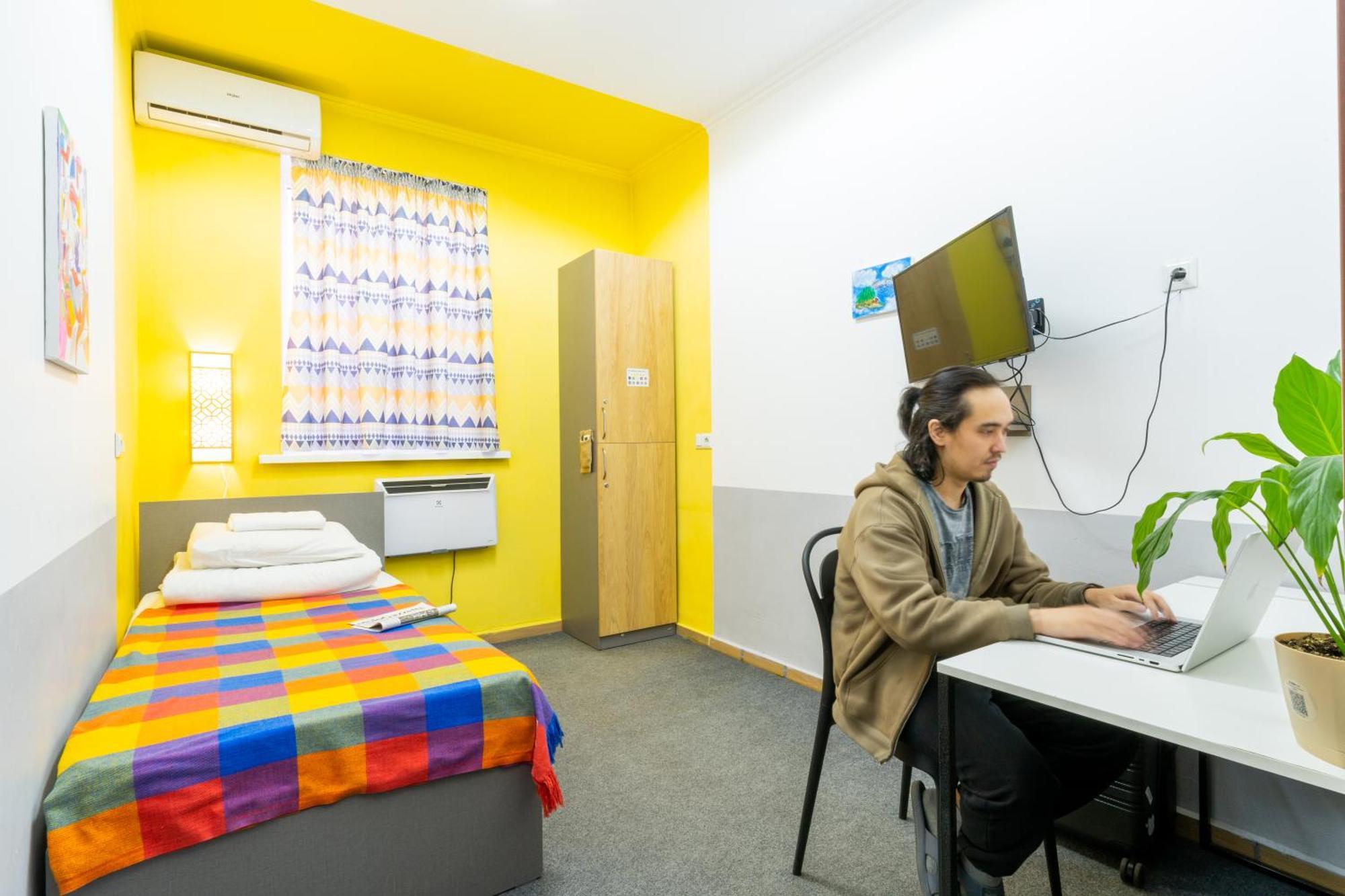 Ololofreelander Hostel&Coworking Biskek Kültér fotó